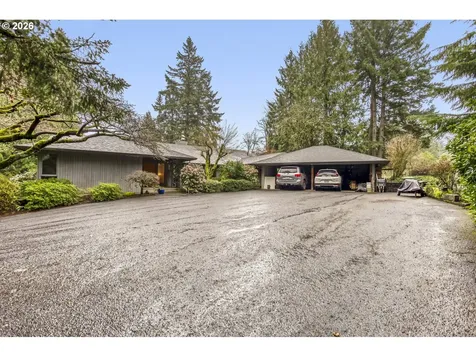 1000 Forest Meadows Way Lake Oswego OR 97034