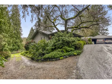 1000 Forest Meadows Way Lake Oswego OR 97034
