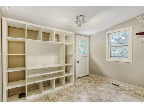 1000 Forest Meadows Way Lake Oswego OR 97034