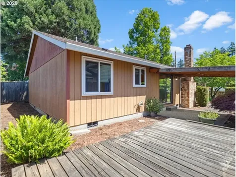 4715 SE 87th Avenue Portland OR 97266