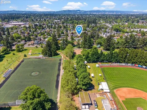 4715 SE 87th Avenue Portland OR 97266