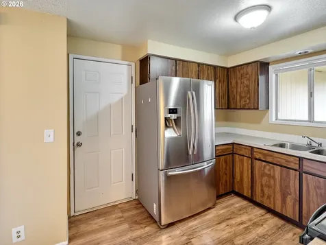1106 Royalty Drive NE Salem OR 97301