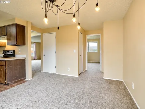 1106 Royalty Drive NE Salem OR 97301