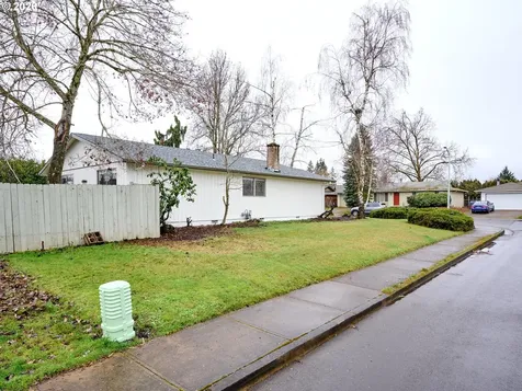 1106 Royalty Drive NE Salem OR 97301