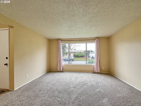 1106 Royalty Drive NE Salem OR 97301