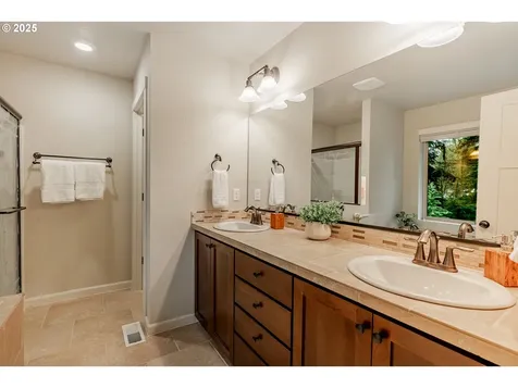 8782 SW Vale Court Wilsonville OR 97070