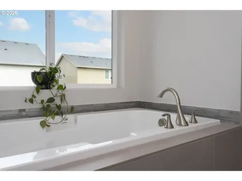 13402 NE 114th Way Brush Prairie WA 98606