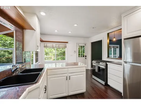 52955 E Cherryville Drive Sandy OR 97055