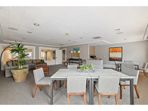1132 SW 19th Avenue Portland OR 97205