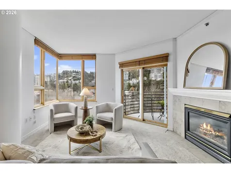 1132 SW 19th Avenue Portland OR 97205
