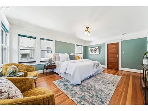 1719 SE Ladd Avenue Portland OR 97214