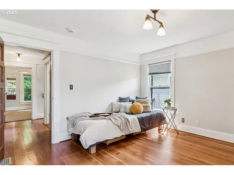 1719 SE Ladd Avenue Portland OR 97214