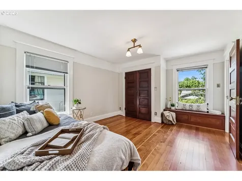 1719 SE Ladd Avenue Portland OR 97214