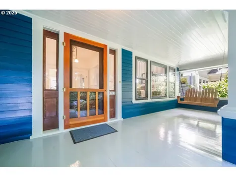 1719 SE Ladd Avenue Portland OR 97214