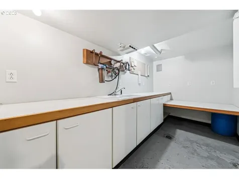 1719 SE Ladd Avenue Portland OR 97214