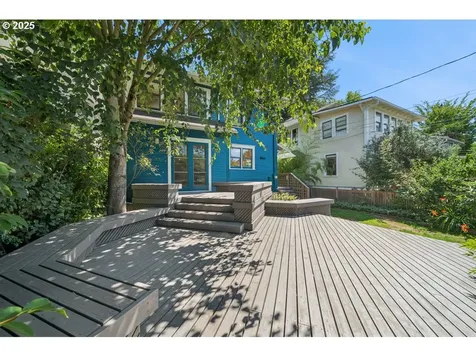 1719 SE Ladd Avenue Portland OR 97214