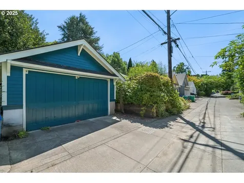 1719 SE Ladd Avenue Portland OR 97214