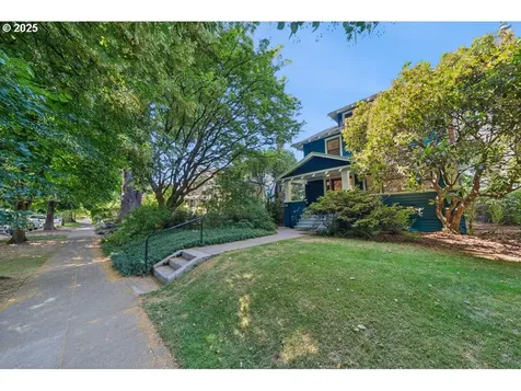 1719 SE Ladd Avenue Portland OR 97214