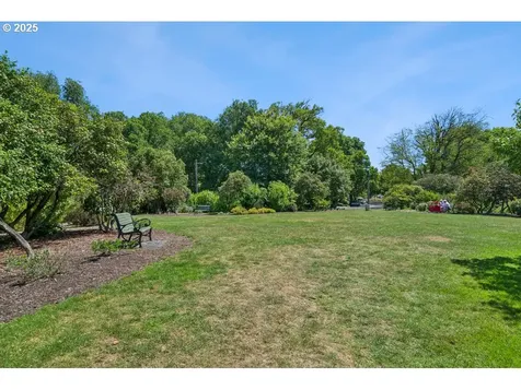 1719 SE Ladd Avenue Portland OR 97214