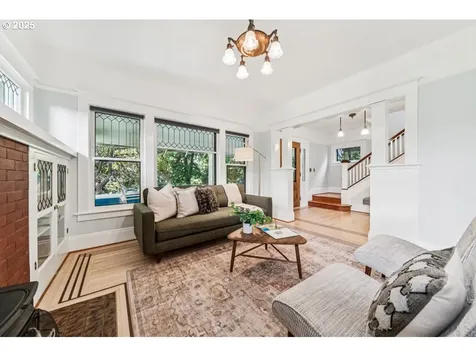 1719 SE Ladd Avenue Portland OR 97214