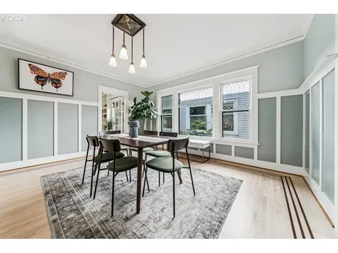 1719 SE Ladd Avenue Portland OR 97214