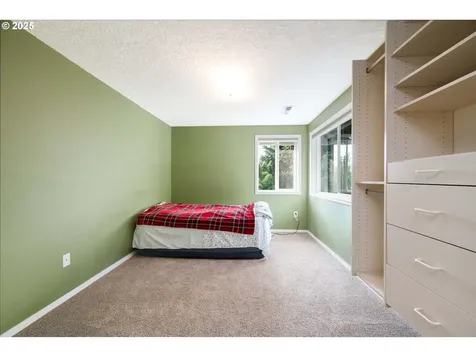 1412 SW Chastain Avenue Gresham OR 97080