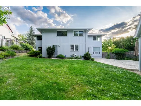 1412 SW Chastain Avenue Gresham OR 97080