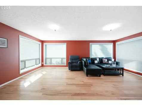1412 SW Chastain Avenue Gresham OR 97080