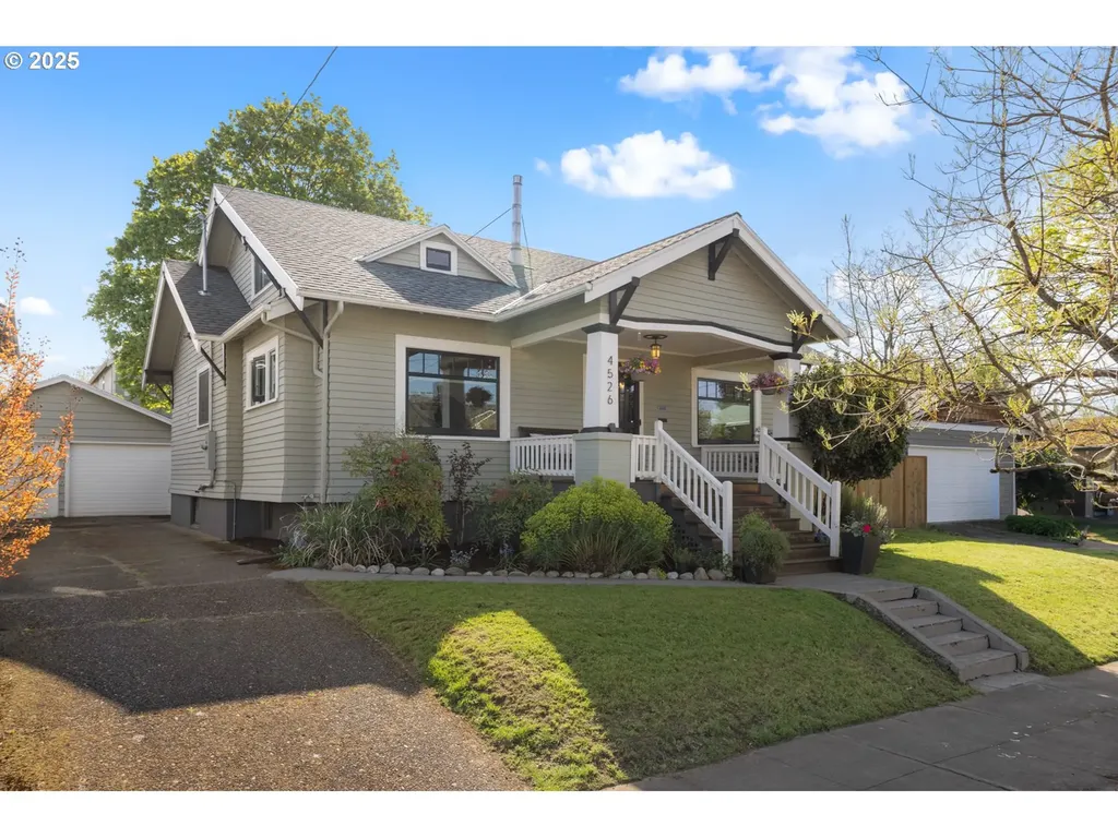 4526 NE 13th Avenue Portland OR 97211