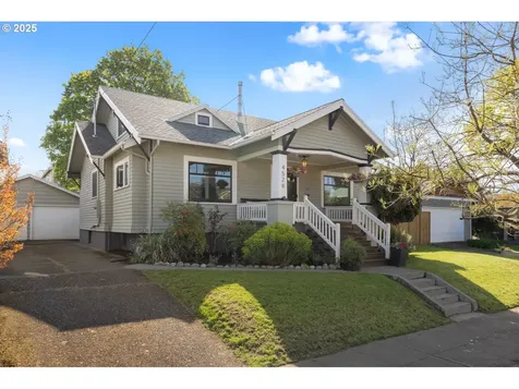 4526 NE 13th Avenue Portland OR 97211