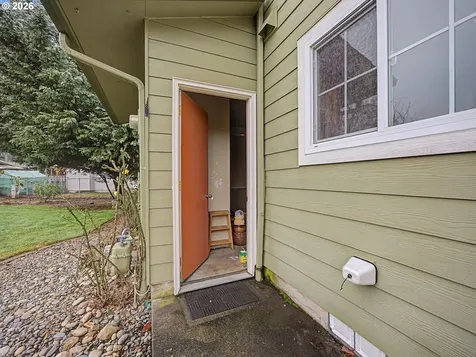 18508 NE Wasco Street Portland OR 97230