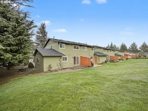 18508 NE Wasco Street Portland OR 97230