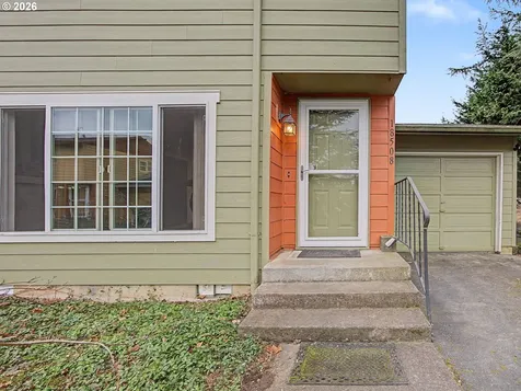 18508 NE Wasco Street Portland OR 97230