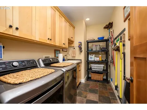 15000 NW Blacktail Lane Mcminnville OR 97128