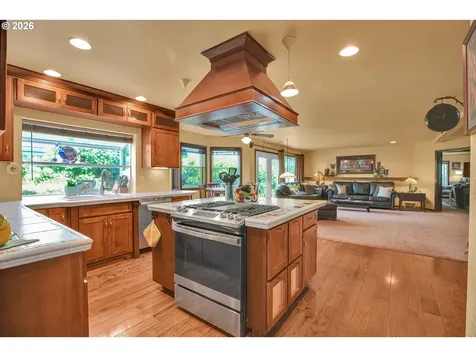 705 N Molalla Avenue Molalla OR 97038