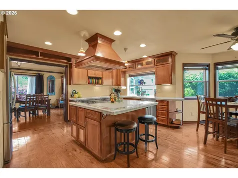 705 N Molalla Avenue Molalla OR 97038