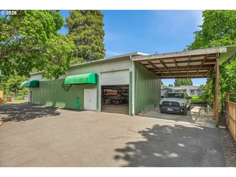 705 N Molalla Avenue Molalla OR 97038