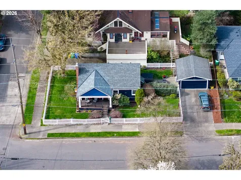 6733 S Virginia Avenue Portland OR 97219