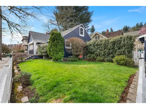 6733 S Virginia Avenue Portland OR 97219