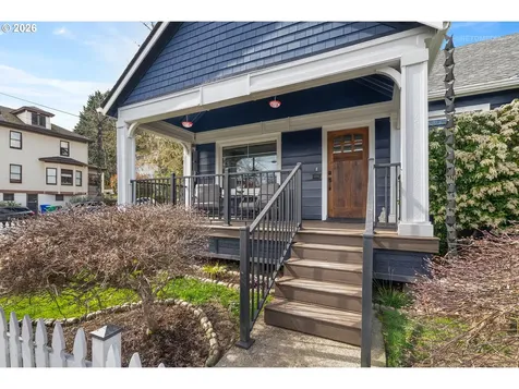 6733 S Virginia Avenue Portland OR 97219