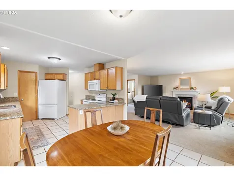 20794 Walnut Street NE Aurora OR 97002