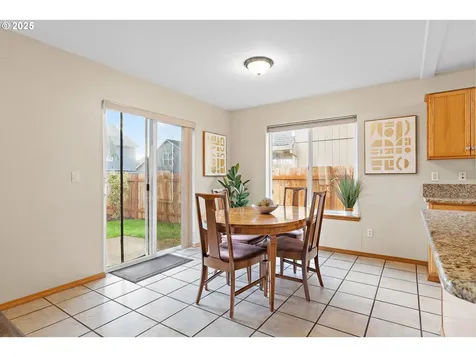 20794 Walnut Street NE Aurora OR 97002