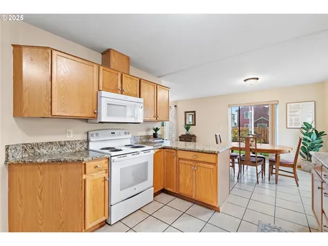 20794 Walnut Street NE Aurora OR 97002