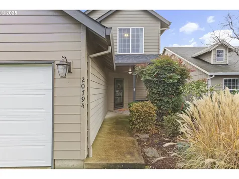 20794 Walnut Street NE Aurora OR 97002