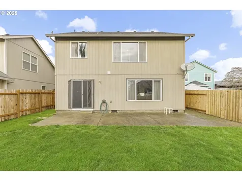 20794 Walnut Street NE Aurora OR 97002
