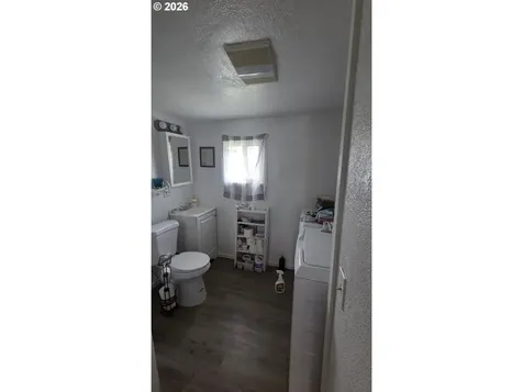 1431 W Brown Avenue Roseburg OR 97471