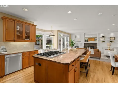17634 Brookhurst Drive Lake Oswego OR 97034