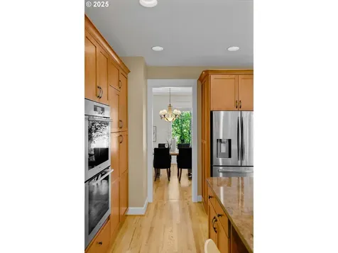 17634 Brookhurst Drive Lake Oswego OR 97034