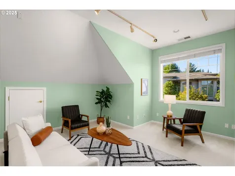 17634 Brookhurst Drive Lake Oswego OR 97034