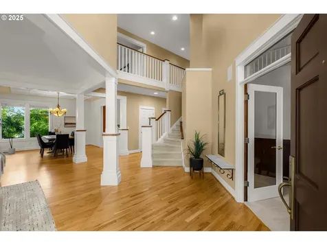 17634 Brookhurst Drive Lake Oswego OR 97034